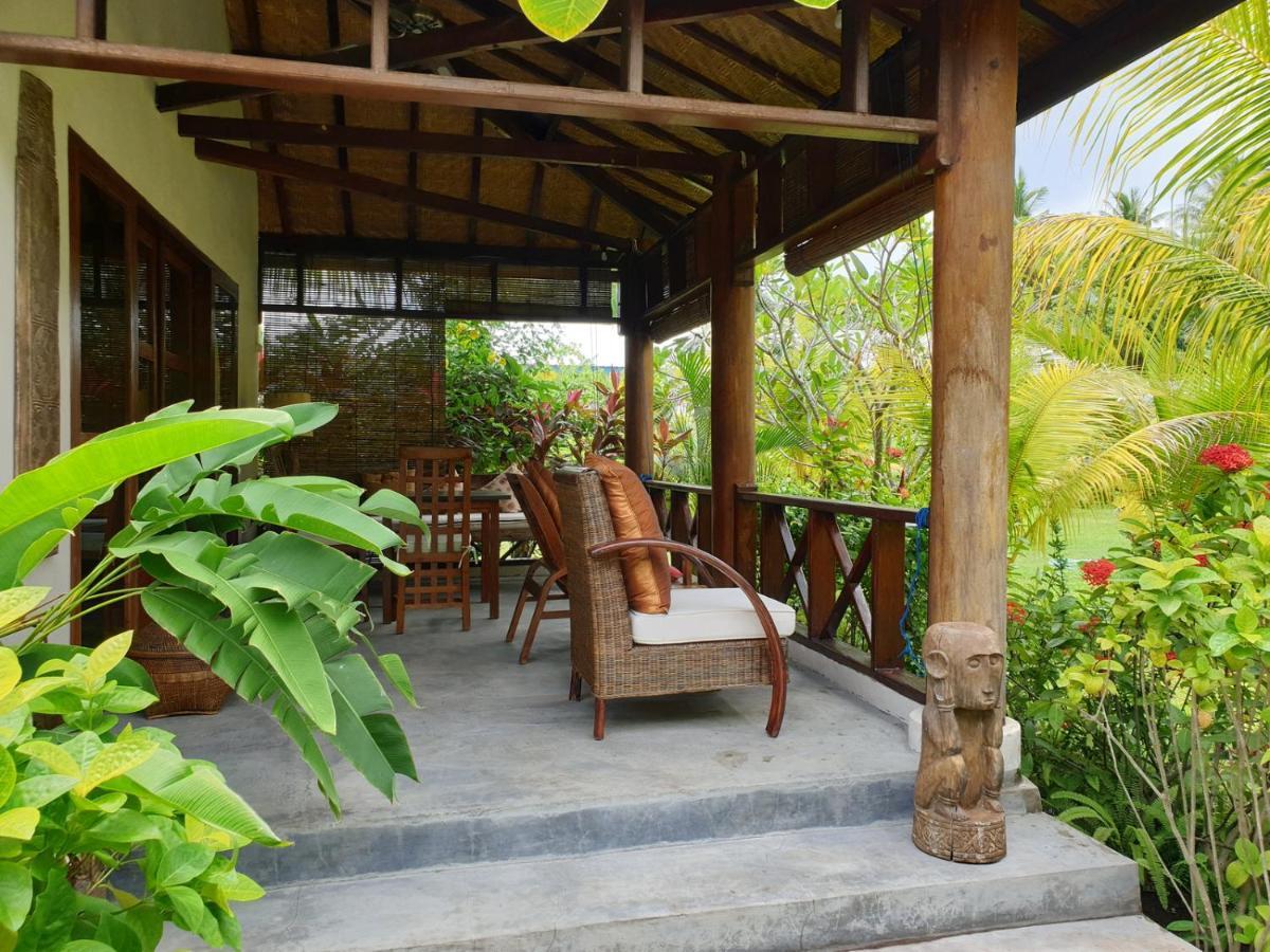 Waiara Village Guesthouse Maumere Eksteriør billede