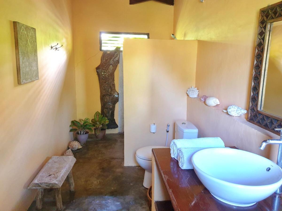 Waiara Village Guesthouse Maumere Eksteriør billede