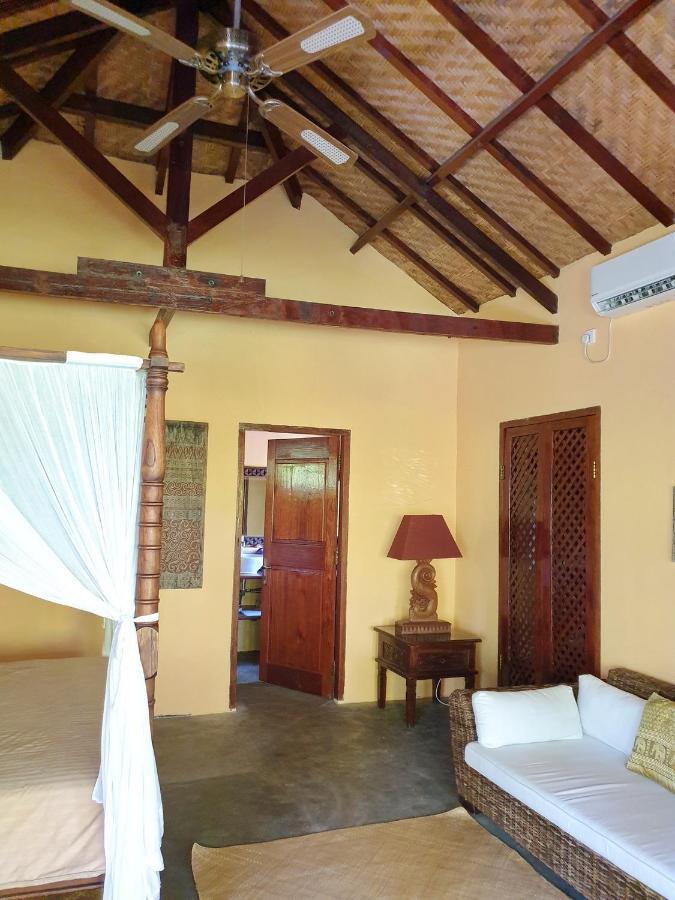 Waiara Village Guesthouse Maumere Eksteriør billede