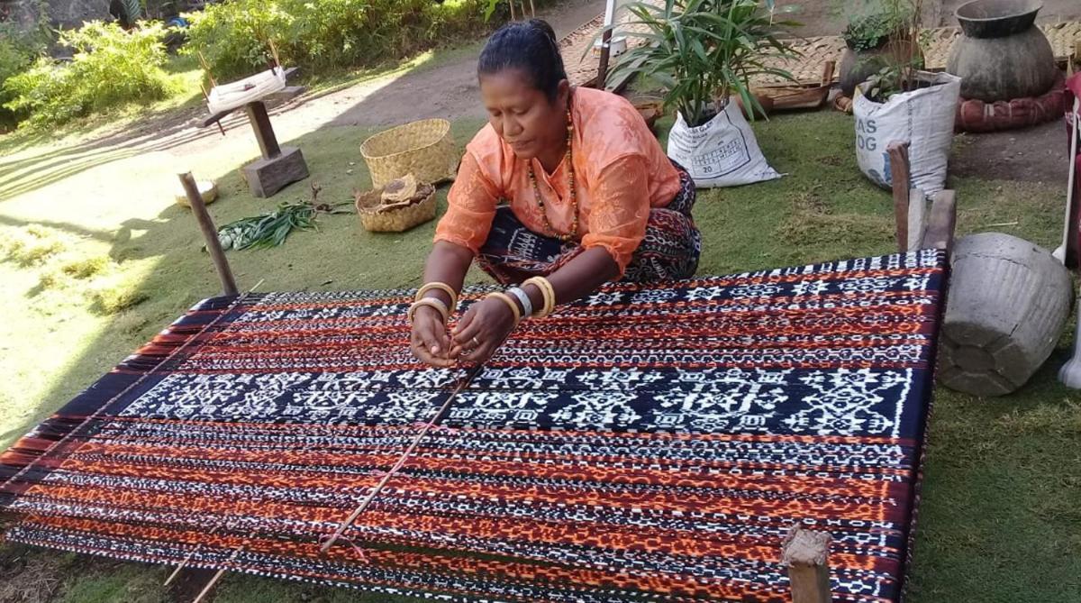 Waiara Village Guesthouse Maumere Eksteriør billede